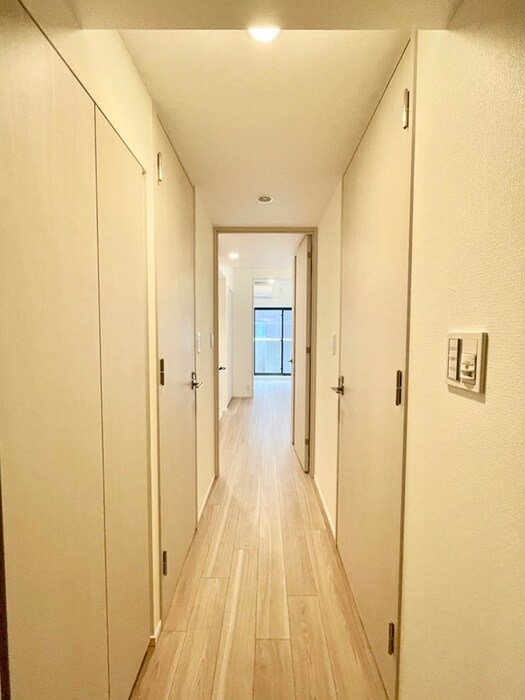 物件内観写真16　(廊下)