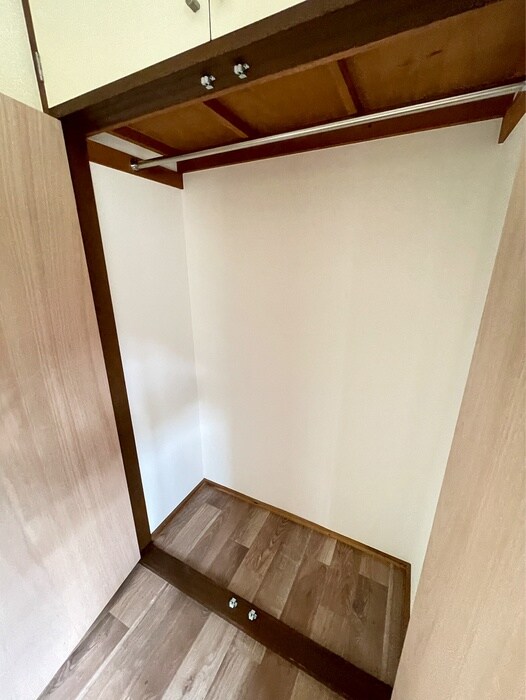 物件内観写真12　(収納)