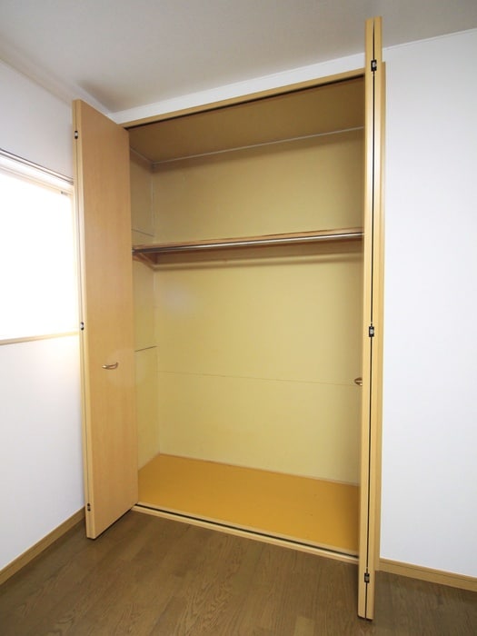 物件内観写真10　(収納)