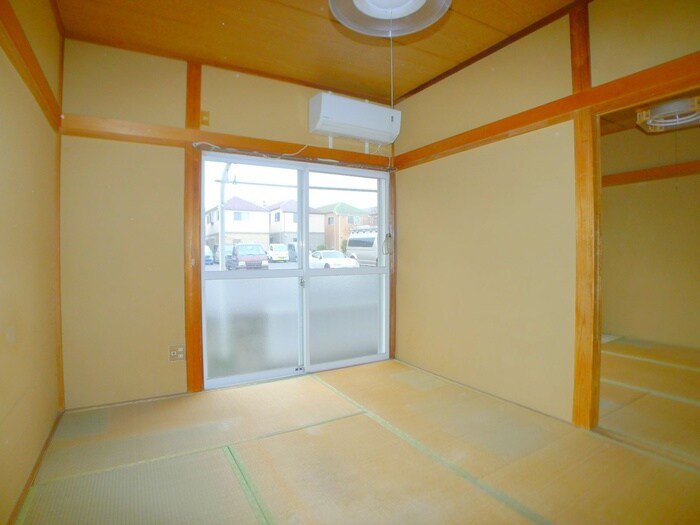 物件内観写真22　(室内からの展望)