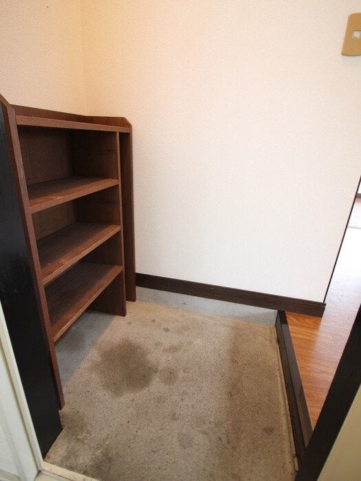 物件内観写真7　(玄関)