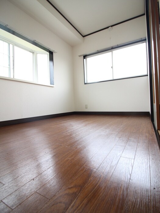 物件内観写真10　(居室)