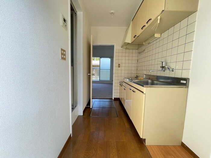 物件内観写真15　(廊下)