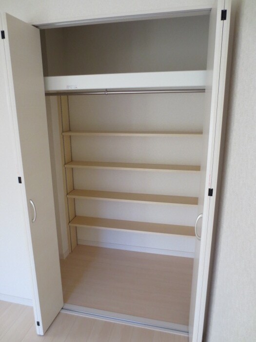 物件内観写真9　(収納)