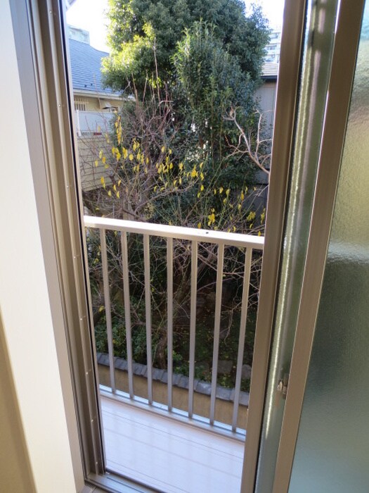 物件内観写真15　(室内からの展望)