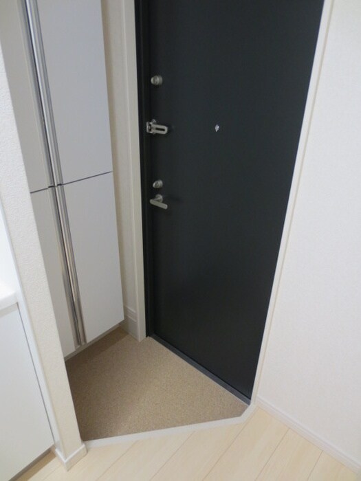 物件内観写真17　(玄関)