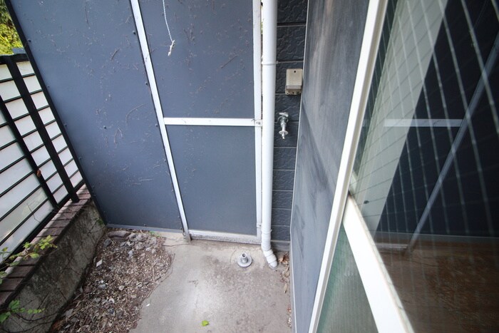 物件内観写真17　(洗濯機置場)