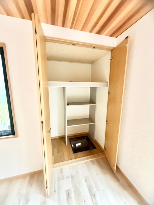 物件内観写真21　(収納)