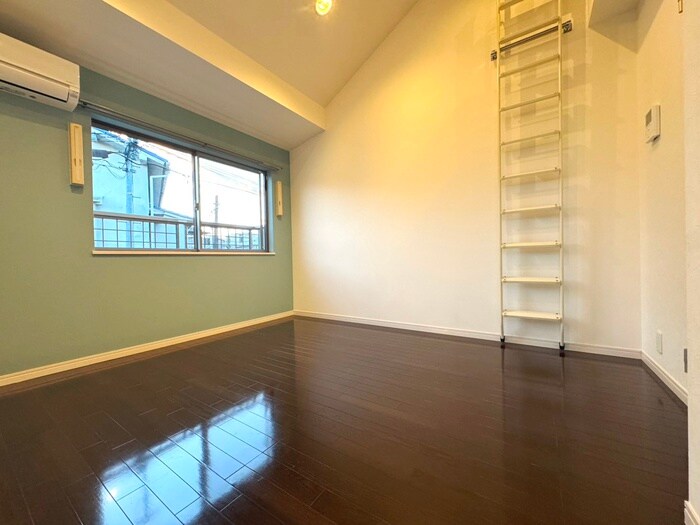 物件内観写真9　(居室)