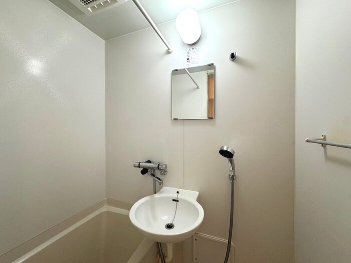 物件内観写真14　(洗面)