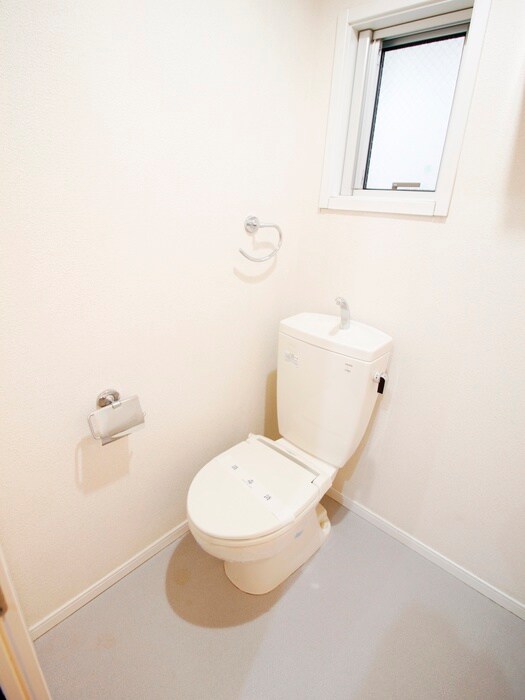 物件内観写真11　(トイレ)