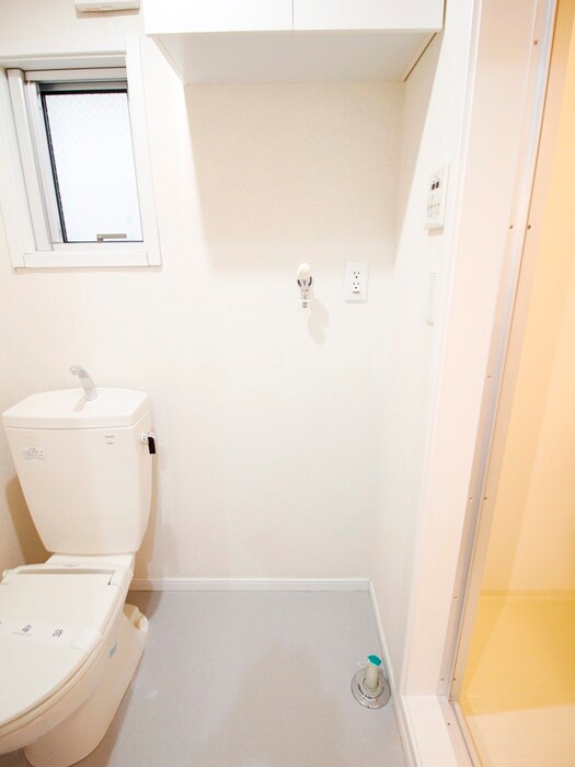 物件内観写真12　(洗濯機置場)