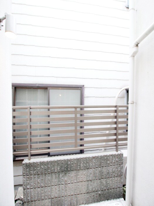 物件内観写真16　(室内からの展望)