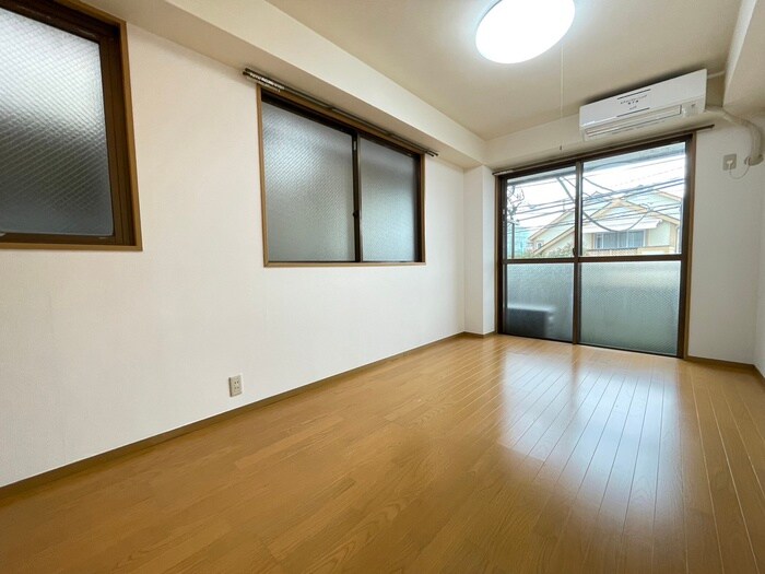 物件内観写真10　(居室)