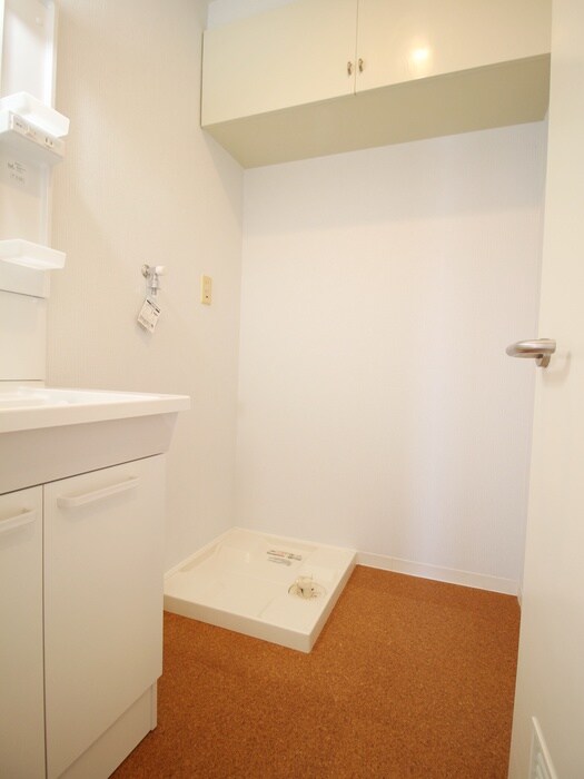 物件内観写真17　(洗濯機置場)