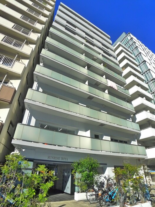 サンライズ入谷の物件外観写真