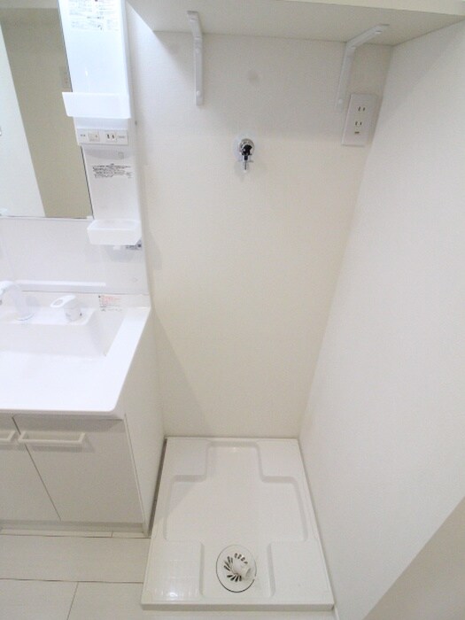 物件内観写真14　(洗濯機置場)