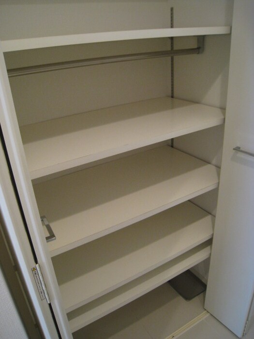 物件内観写真15　(靴箱)