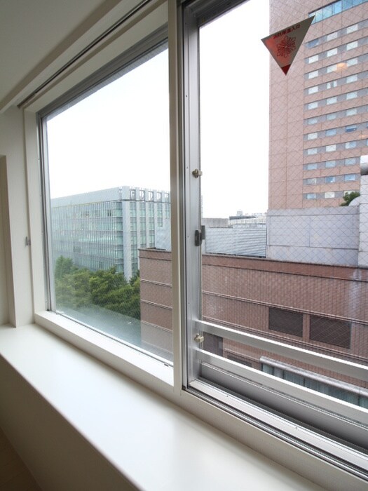 物件内観写真16　(室内からの展望)