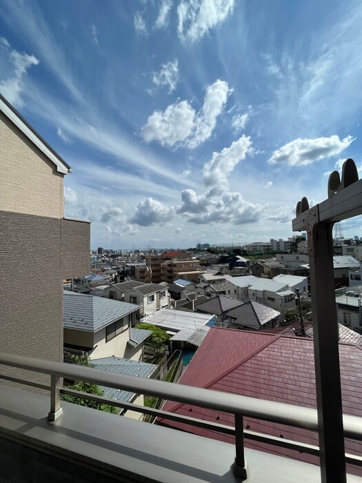 物件内観写真16　(室内からの展望)