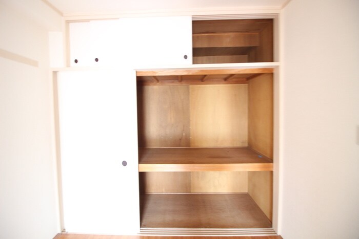 物件内観写真18　(収納)