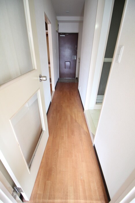 物件内観写真20　(廊下)