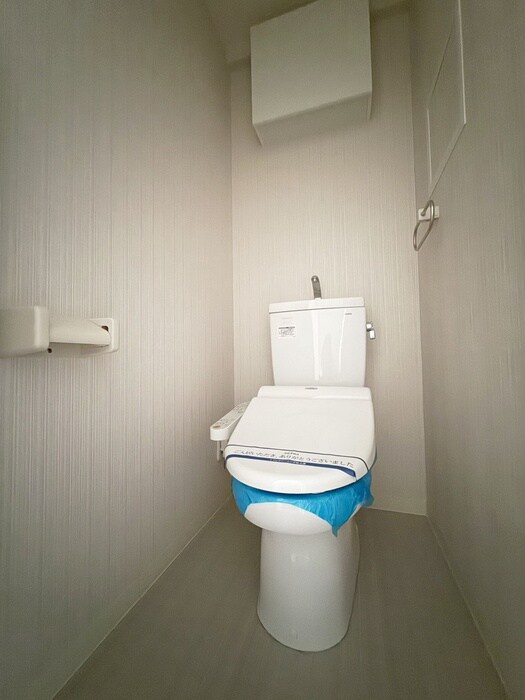 物件内観写真14　(トイレ)