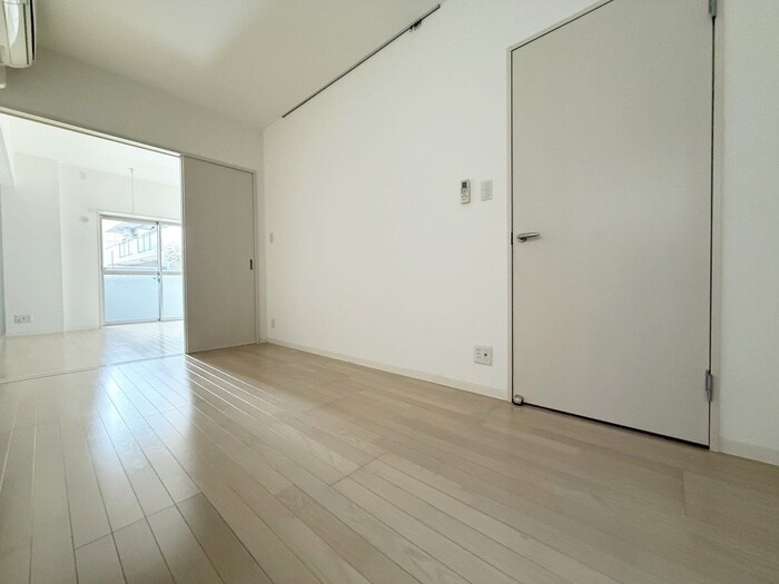 物件内観写真19　(居室)