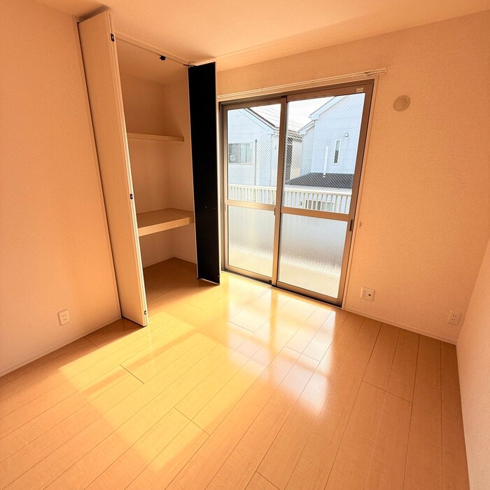 物件内観写真21　(居室)