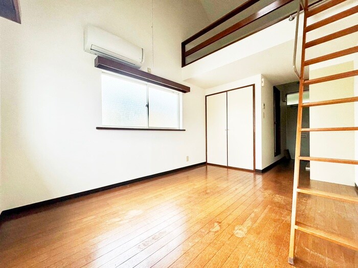 物件内観写真15　(居室)