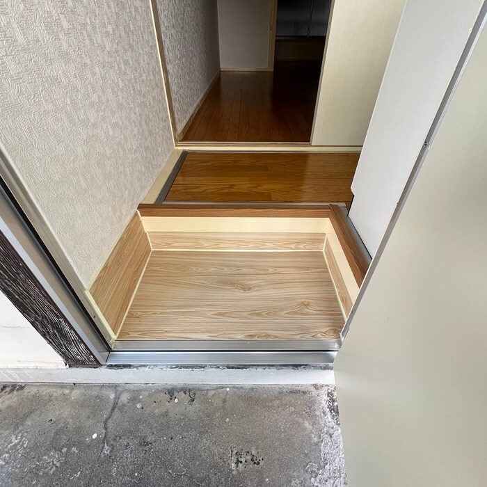 物件内観写真22　(玄関)