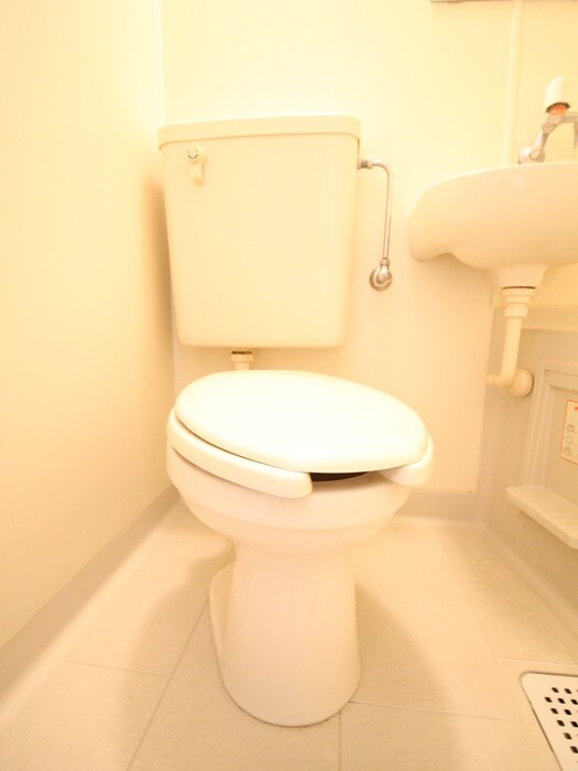 物件内観写真12　(トイレ)