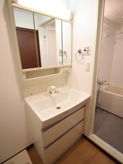 物件内観写真12　(洗面)