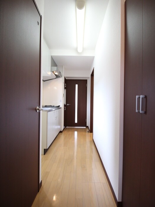 物件内観写真15　(廊下)