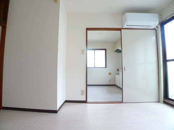 物件内観写真17　(居室)