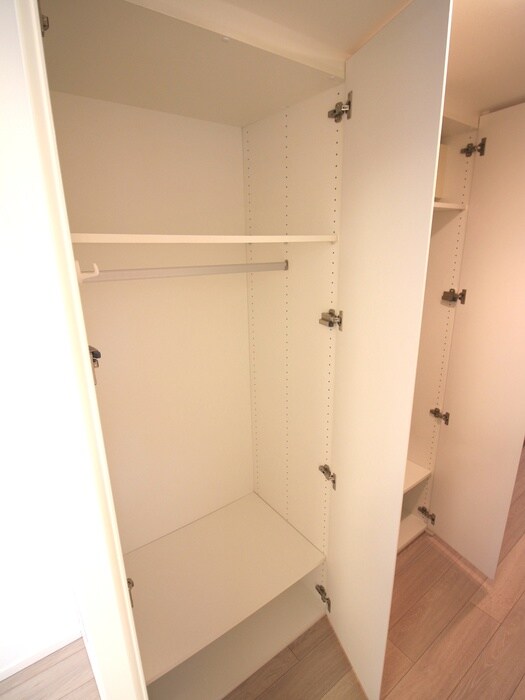 物件内観写真11　(収納)