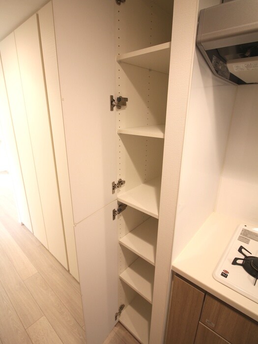 物件内観写真21　(収納)