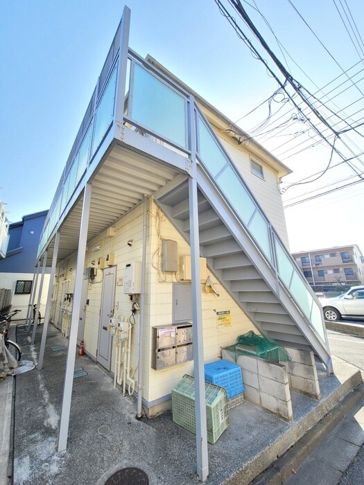 物件外観写真6　(エントランス部分)