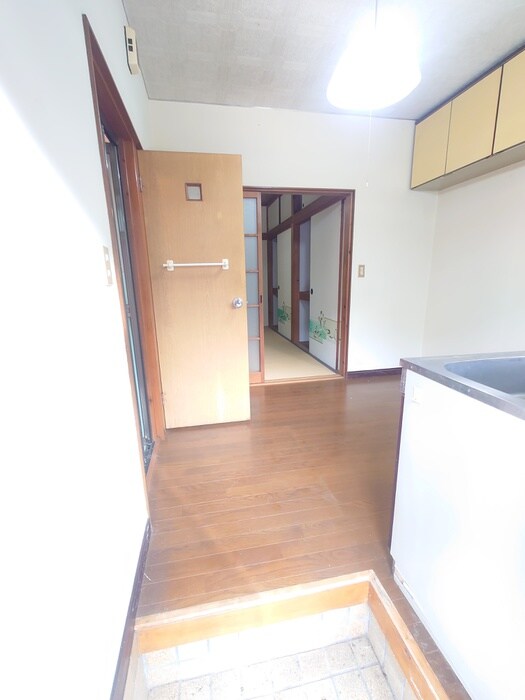 物件内観写真13　(廊下)