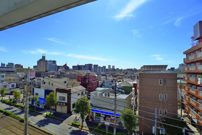 物件内観写真19　(室内からの展望)