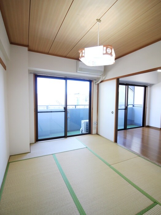 物件内観写真9　(居室)