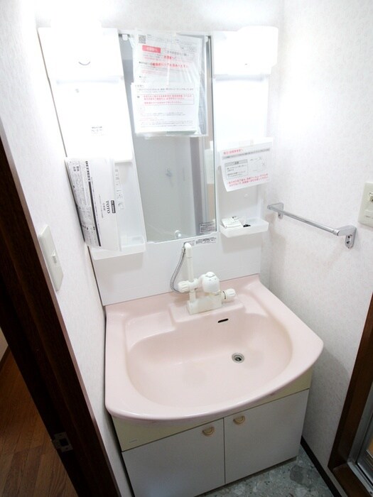 物件内観写真11　(洗面)