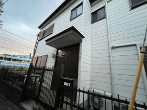 岸谷四丁目貸家外観写真