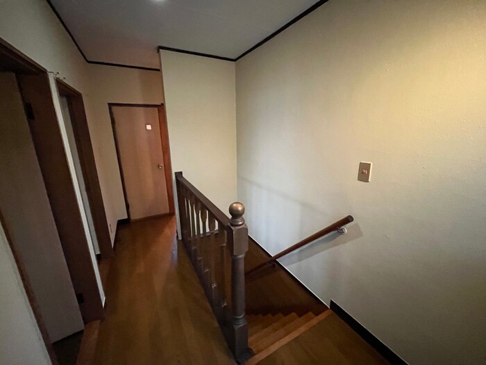 物件内観写真16　(廊下)