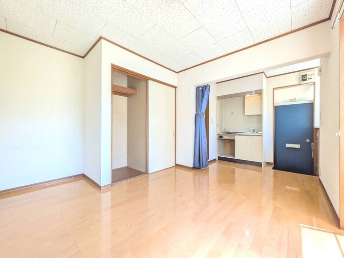 物件内観写真8　(居室)