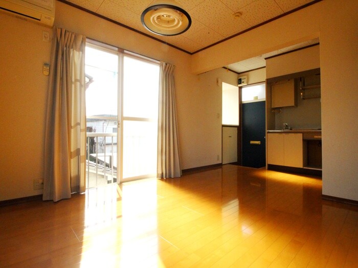 物件内観写真9　(居室)