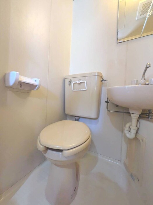 物件内観写真14　(トイレ)