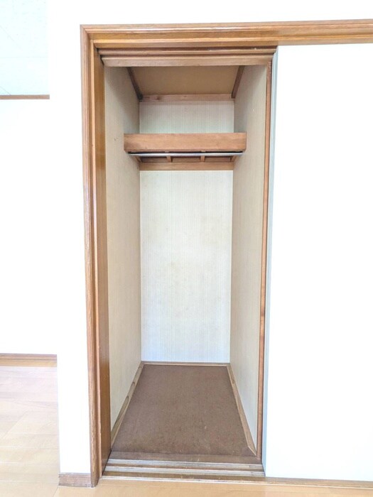 物件内観写真15　(収納)