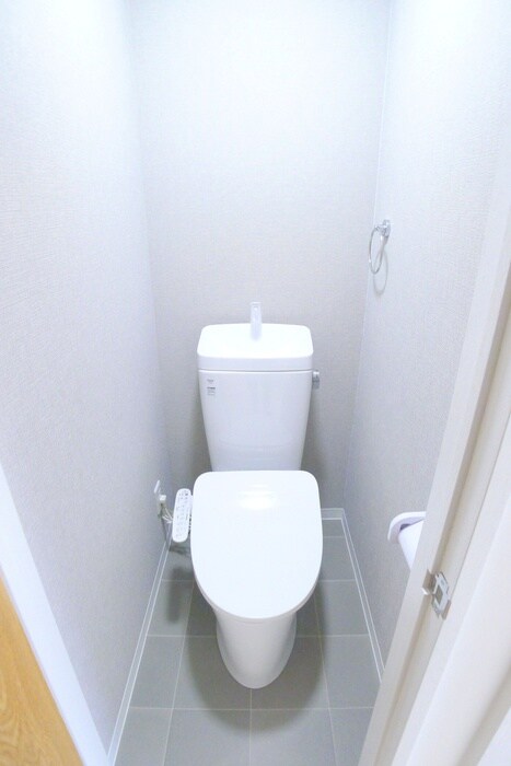 物件内観写真14　(トイレ)