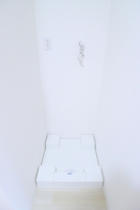 物件内観写真17　(洗濯機置場)